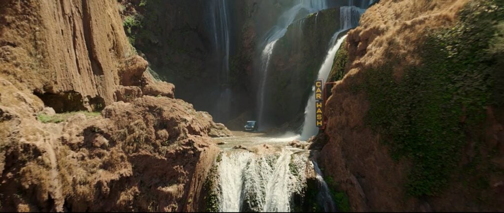 Land Rover advert cascade