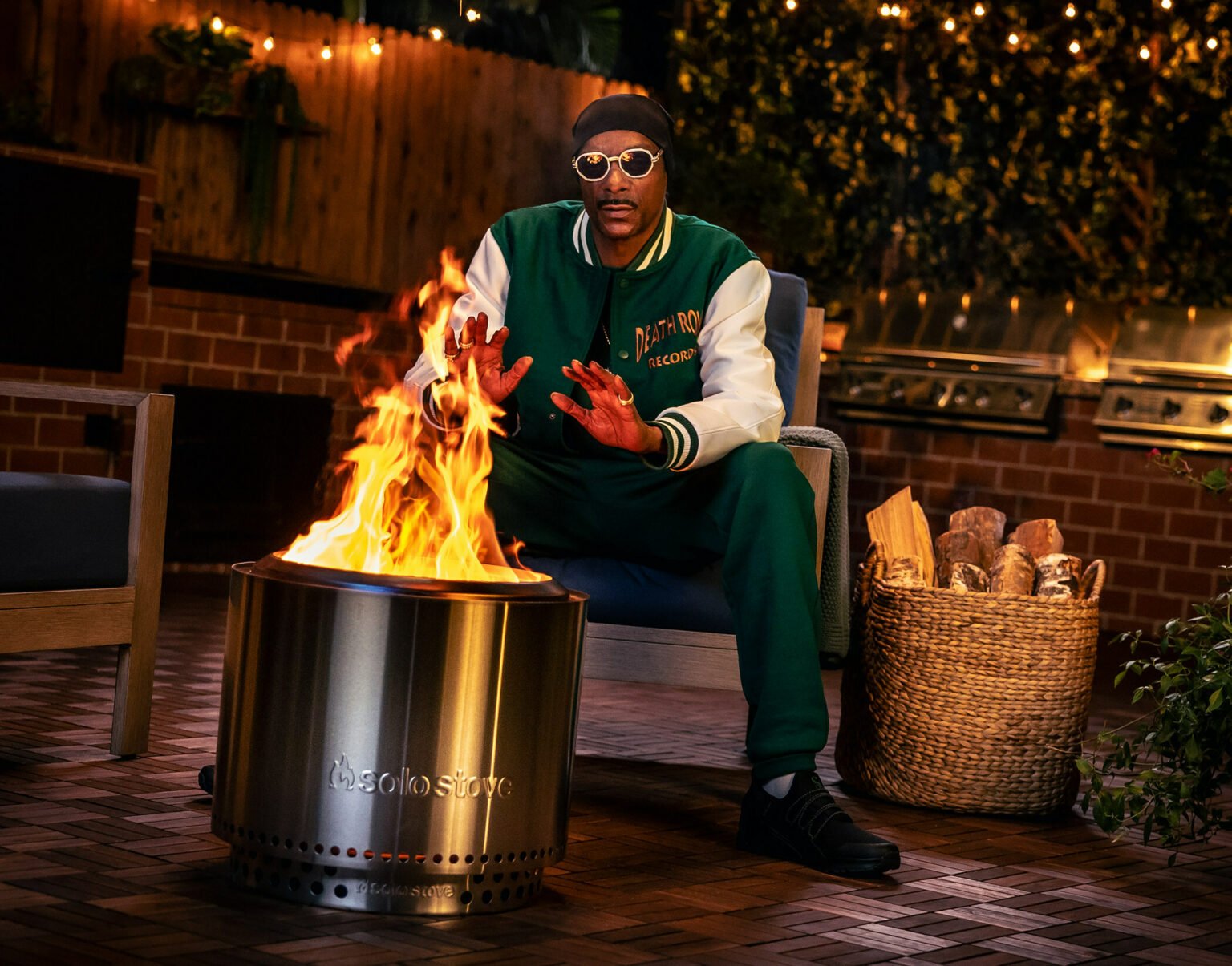 Snoop Dogg - Smokeless ad for Solo Stove - DAILY COMMERCIALS